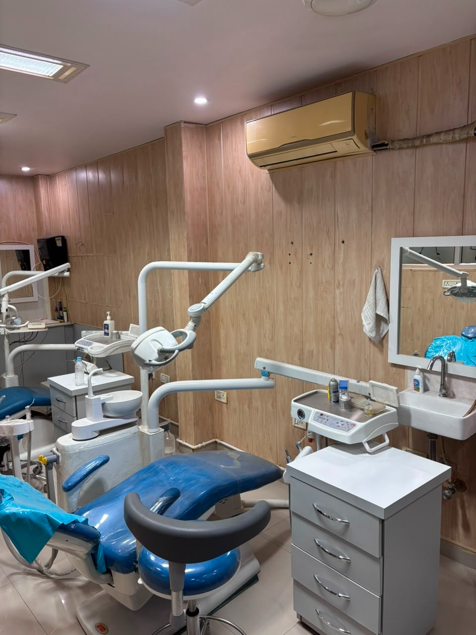 Pediatric dental treatment room